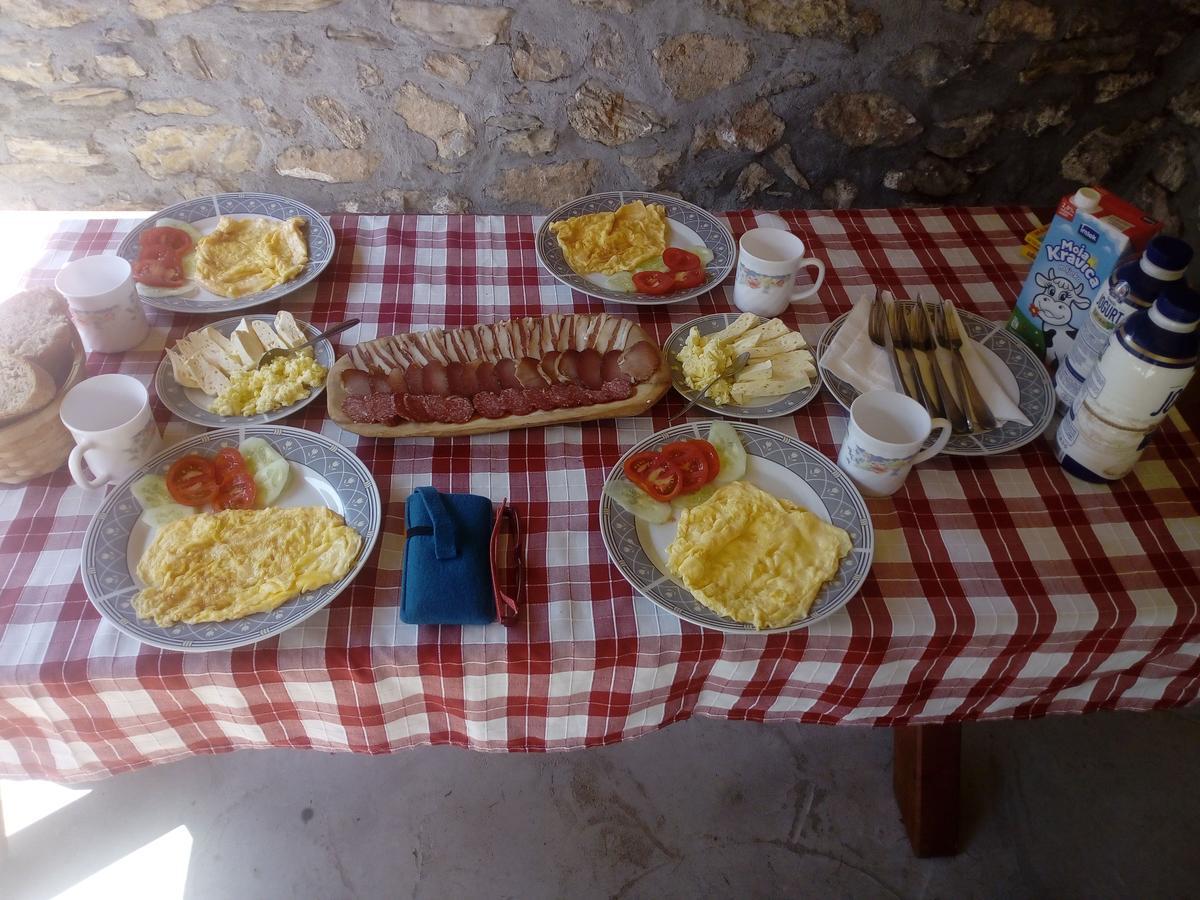 Etno Guest House Lalovic تجينتيستيه المظهر الخارجي الصورة